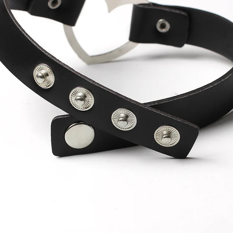 Choker Lea